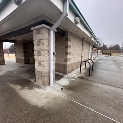 Ducan Creek Skate Shop - It's connected to the public park bathroom building