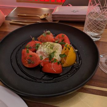 Gordon Ramsay Hell’s Kitchen - Tomato Burrata Salad - Bars Near Me - Mashantucket, Connecticut