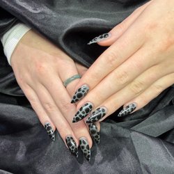 Tips Toes & Tony Nail Bar