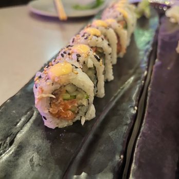 Paperfish Sushi - Spicy Tuna Roll - Sushi Bars Near Me - Miami, Florida