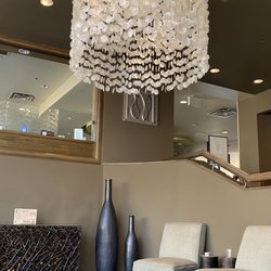 Minnoz Restaurant & Lounge - Foyer at the Bastion Hotel