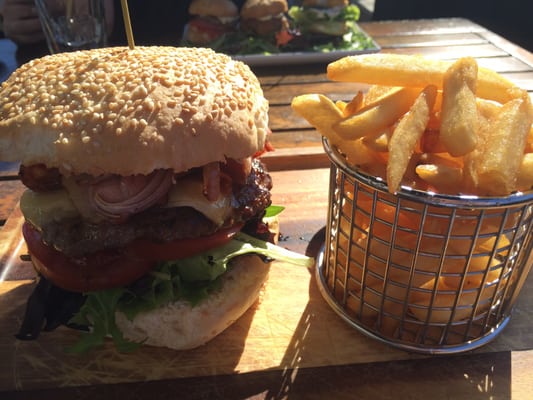 Port Bar Restaurant by null