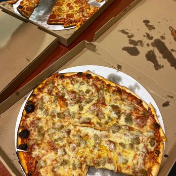 Bricco - Literally the best pizza ever ! wonderful family owned great vibe , amazing food !!!!!!! - Pizza Near Me - Laguna Niguel, California Bricco - Literally the best pizza ever ! wonderful family owned great vibe , amazing food !!!!!!! - Pizza Near Me - Laguna Niguel, California