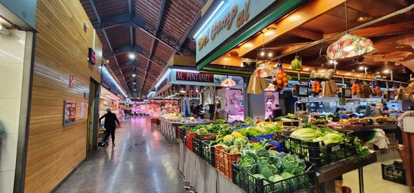 La Concepció Market by null