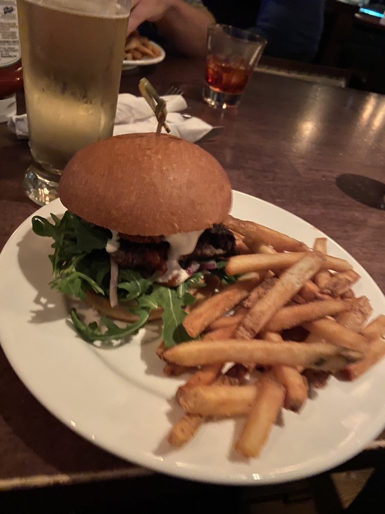 Durty Nelly's