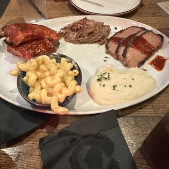 Gus's Barbecue - 3 meat combo - Barbeque Near Me - Claremont, California Gus's Barbecue - 3 meat combo - Barbeque Near Me - Claremont, California