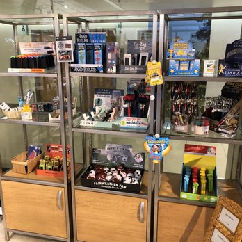 UWMC Gift Shop - Flowers & Gifts Near Me - Seattle, Washington