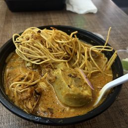N6. Khao Soi