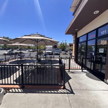 Urban Rolls Rocklin - 7/17/26 FYI. Outdoor seating. - Vietnamese Near Me - Rocklin, California