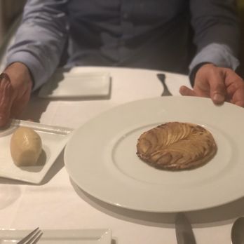 Maison Blanche - Tarte de pomme with apple sorbet - French Near Me - Longboat Key, Florida