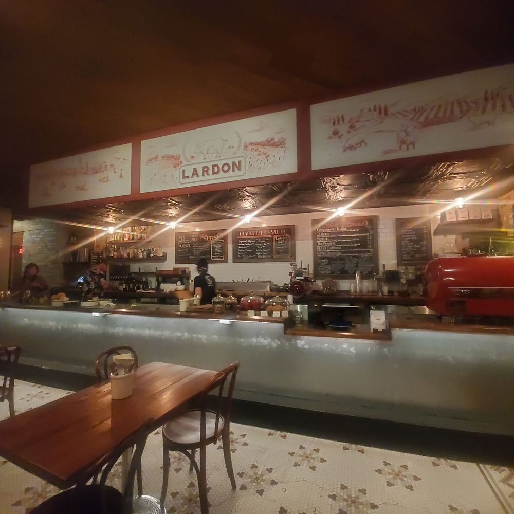 Lardon - Interior - Cafes Near Me - Chicago, Illinois Lardon - Interior - Cafes Near Me - Chicago, Illinois