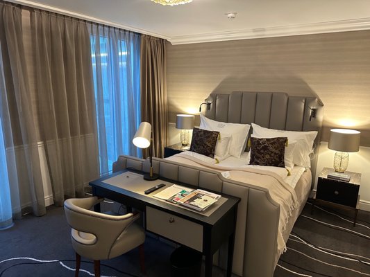 Britannia Hotel by null