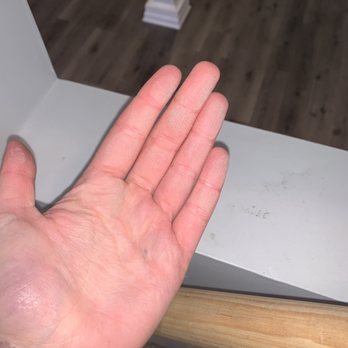 Spotlesstaff - Dust after cleaning - Home Cleaning Near Me