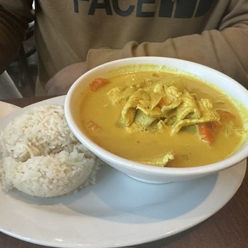 The Coconut Downtown - Chicken yellow curry - Thai Near Me - Reno, Nevada The Coconut Downtown - Chicken yellow curry - Thai Near Me - Reno, Nevada