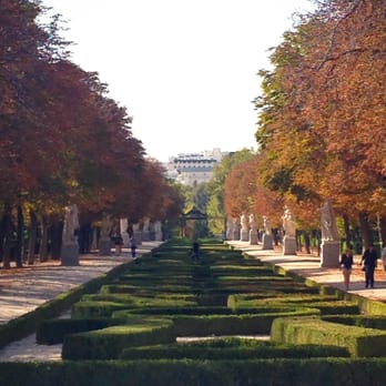 Estanque Grande del Buen Retiro - Parks Near Me - Madrid, M