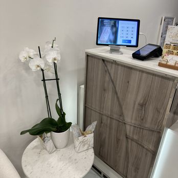 Anna Luxury Nails & Lash Studio - Check in desk. - Nail Salons Near Me - Safety Harbor, Florida Anna Luxury Nails & Lash Studio - Check in desk. - Nail Salons Near Me - Safety Harbor, Florida
