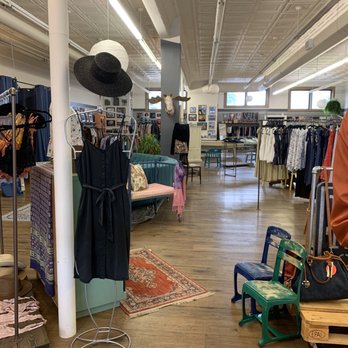 Apricot Lane Boutique Bozeman - Women's Clothing Near Me - Bozeman, Montana Apricot Lane Boutique Bozeman - Women's Clothing Near Me - Bozeman, Montana