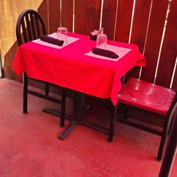 Sticky Fingers Bakery & Cafe - Patio dining.