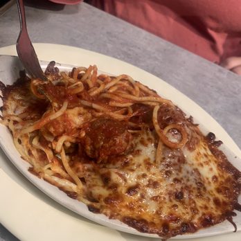 Chicago’s Pizza - Baked Spaghetti with Meatballs - Pizza Near Me - Fishers, Indiana Chicago’s Pizza - Baked Spaghetti with Meatballs - Pizza Near Me - Fishers, Indiana