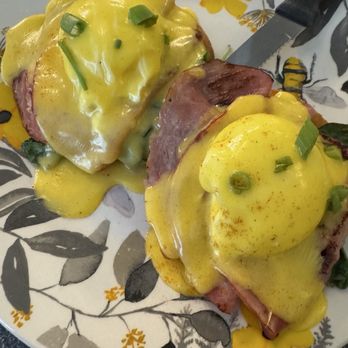 Egg Mann and Earl - House Benedict - Breakfast & Brunch Near Me - Boise, Idaho