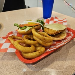 Penny's Diner - fried chicken sandwich ($12.50)