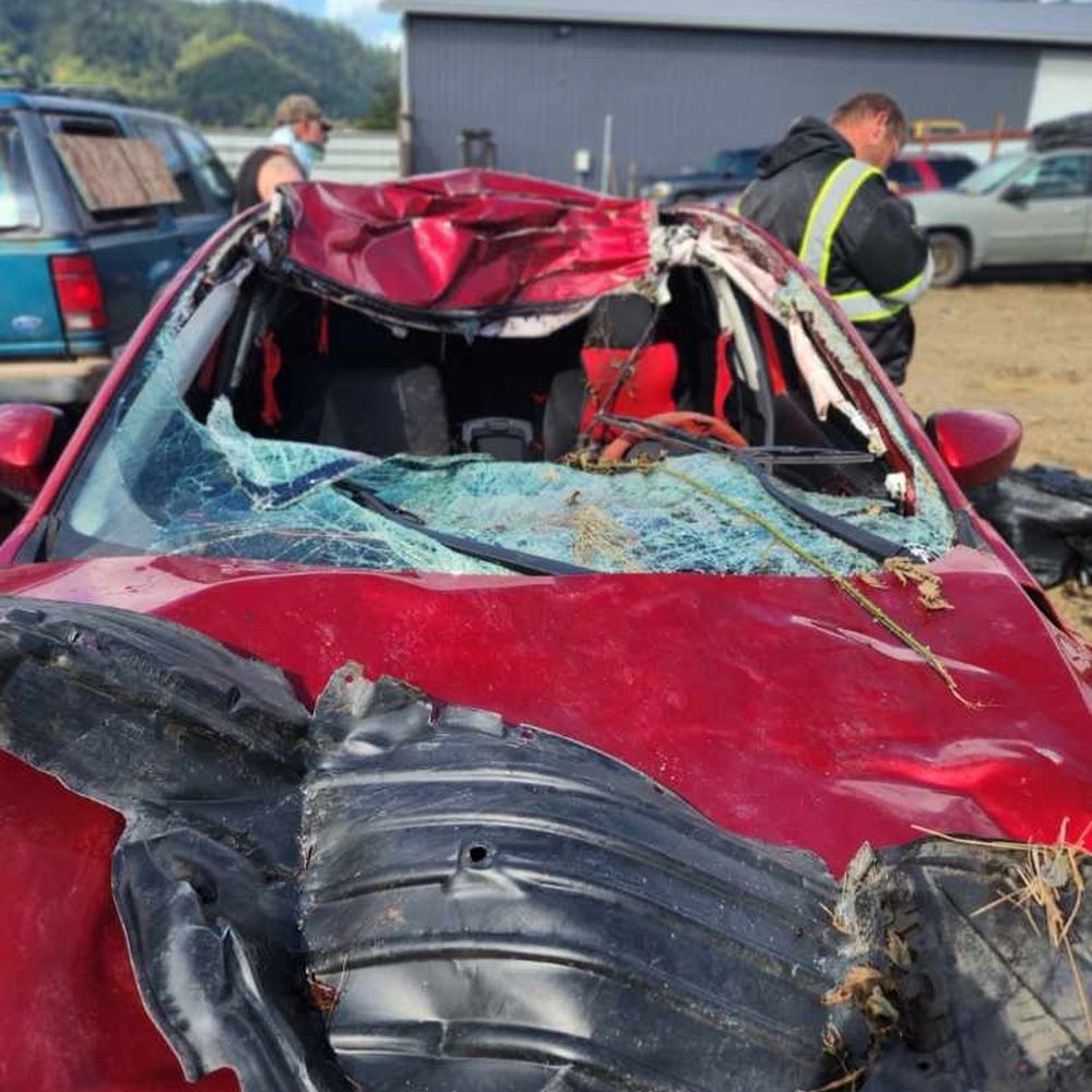 Menefee Towing & Auto Repair - Towing Near Me - Cloverdale, Oregon Menefee Towing & Auto Repair - Towing Near Me - Cloverdale, Oregon