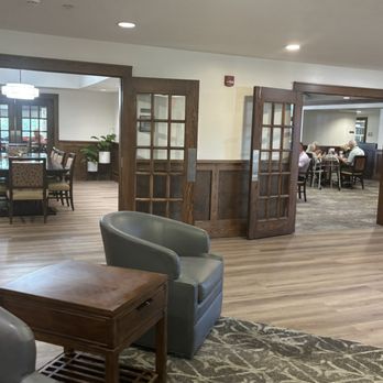 The Heritage at Legacy - Large Dining room - Assisted Living Facilities Near Me - Omaha, Nebraska