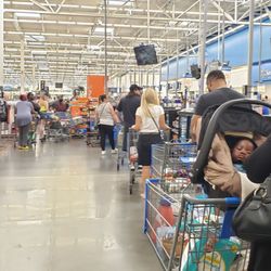 Walmart Supercenter - Crazy long lines