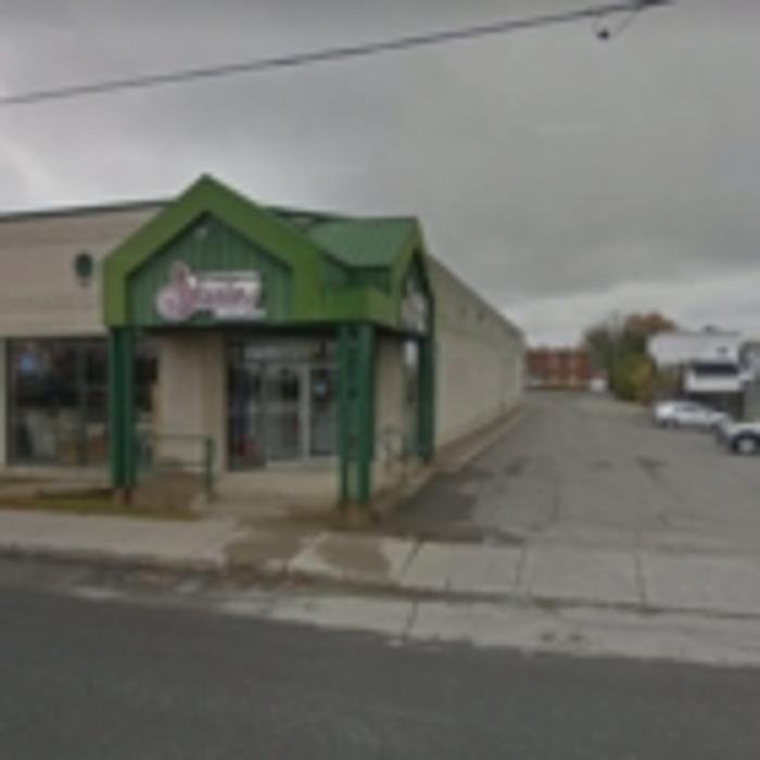 MEUBLES DISTINCTION STANLEY Updated September 2024 161 Rue Saint