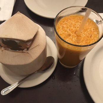 Daisy Mint - Thai Tea & Fresh Coconut Water! - Thai Near Me - Pasadena, California