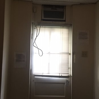 Simmons Motel - Air conditioner cut in over the door with cord dangling - Hotels Near Me - Hershey, Pennsylvania Simmons Motel - Air conditioner cut in over the door with cord dangling - Hotels Near Me - Hershey, Pennsylvania
