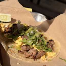 Arrachera steak taco