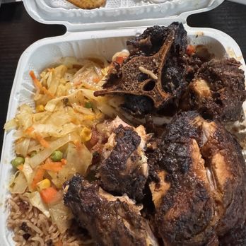 Da Jerk House - Jerk Chicken and Oxtail - Caribbean Near Me - Morningside, Maryland Da Jerk House - Jerk Chicken and Oxtail - Caribbean Near Me - Morningside, Maryland