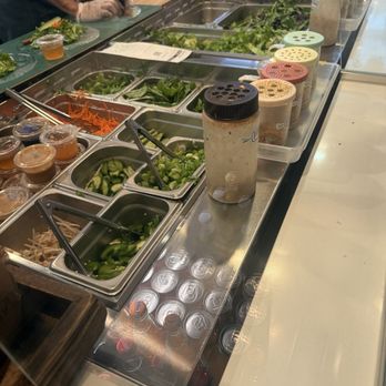 Paper Rice - Spring Rolls & Bowls - Fresh ingredients - Vietnamese Near Me - Pasadena, California