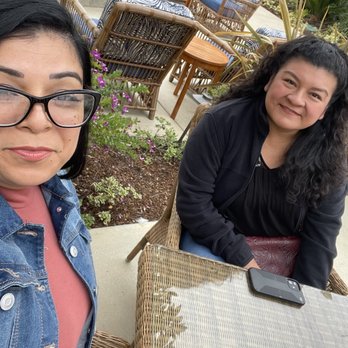 Pavilion Hotel - Waiting for wine and cheese time - Hotels Near Me - Avalon, California Pavilion Hotel - Waiting for wine and cheese time - Hotels Near Me - Avalon, California