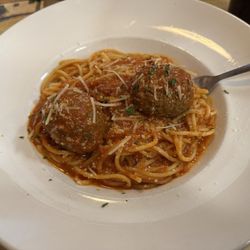 Po Po Trattoria Pizzeria - Spaghetti and Meatballs
