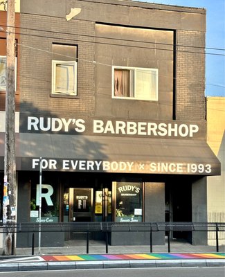 Rudy's Barbershop by null