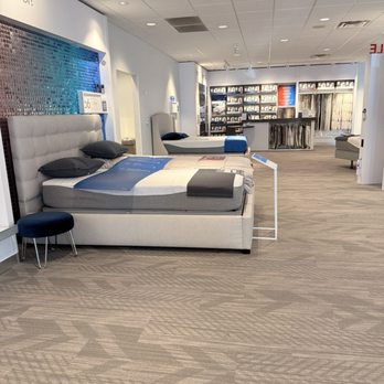 Sleep Number - Nice clean store displaying their beds - Home Decor Near Me - Whittier, California