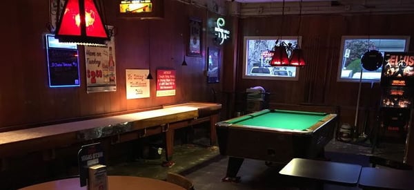 Yukon Tavern by null