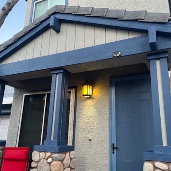 Cuddly Coats Painting - Photo of exterior and trim after paint job. - Painters Near Me Cuddly Coats Painting - Photo of exterior and trim after paint job. - Painters Near Me