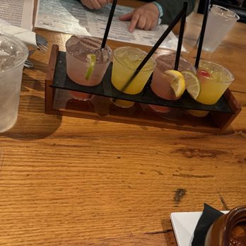 Lee's Landing Dock Bar - Crush flight - Seafood Near Me - Port Deposit, Maryland