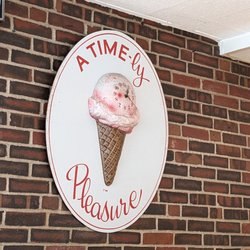 Cabot's Ice Cream & Restaurant - Cabot's is "Timeless!"