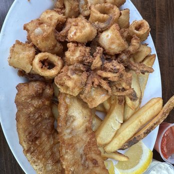 Barbara's Fishtrap - Calamari and fish fried with fries - Seafood Near Me - Half Moon Bay, California Barbara's Fishtrap - Calamari and fish fried with fries - Seafood Near Me - Half Moon Bay, California