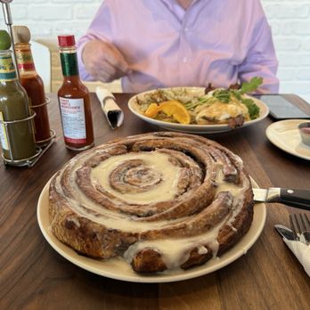 Plums Cafe - Giant Cinnamon Roll and Santa Fe Eggs Benedict - Breakfast & Brunch Near Me - Costa Mesa, California Plums Cafe - Giant Cinnamon Roll and Santa Fe Eggs Benedict - Breakfast & Brunch Near Me - Costa Mesa, California