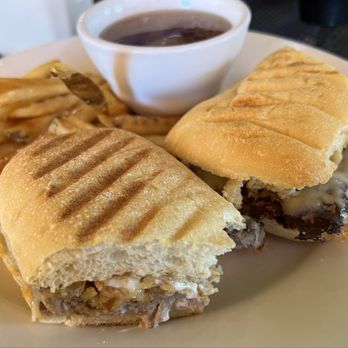 Dad's Kitchen - Dad's Kitchen french dip - New American Near Me - Fair Oaks, California