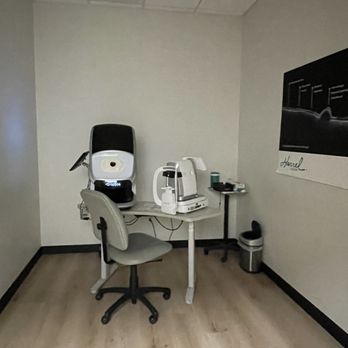 MyEyeDr - Retinal Imaging Room - Optometrists Near Me - Tulsa, Oklahoma