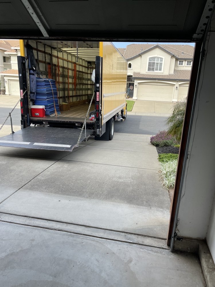 TIP TOP MOVERS Updated October 2024 19 Photos & 203 Reviews 5112