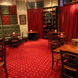 Fox & Ferret Public Ale House - Inside the Fox