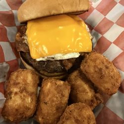 The Pitchfork - Breakfast burger with loaded tots