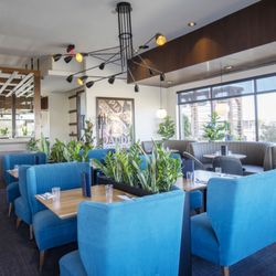 Earls Kitchen + Bar